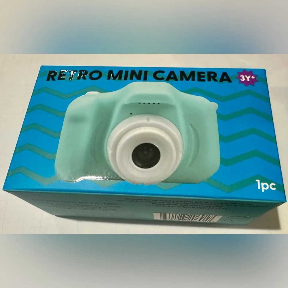 2PCS Retro Y2K Mini Camera With USB Charging Cable